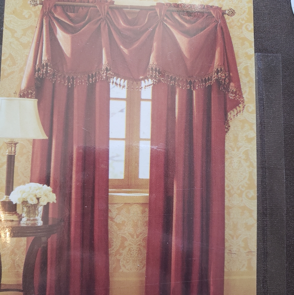 NWT Gorgeous Energy Saving Brown Curtains